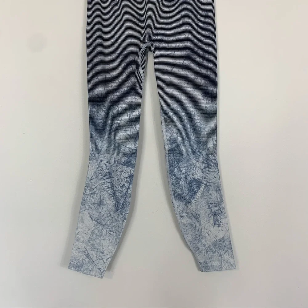 Lululemon Ebb To Train Tight Luna White Black Wash Leggings Size 2 - Picture 4 of 12